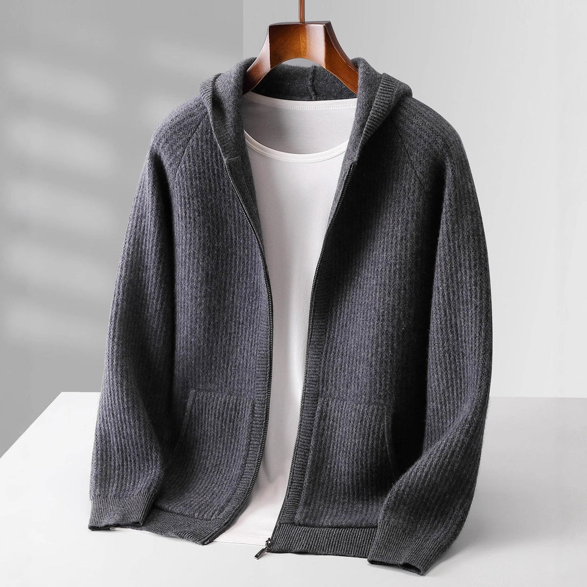 Pull à capuche Manon en cachemire, vue 7